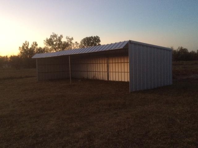Loafing Shed 2' porch