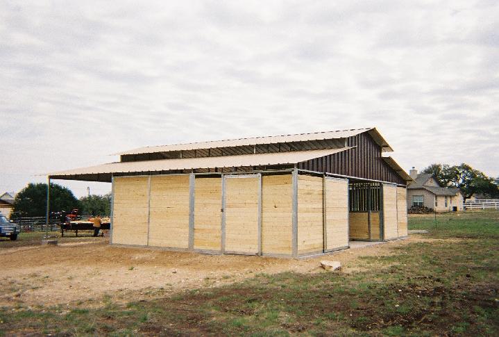 RAC 4 STALL BREEZEWAY BARN WITH PORCH
