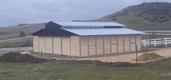 Lonestar Barns T&G Breezeway Barn 